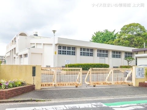横浜市立港南中学校(徒歩9分)