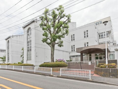 横浜市立西前小学校(徒歩3分)