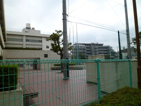 横浜市立共進中学校(徒歩10分)