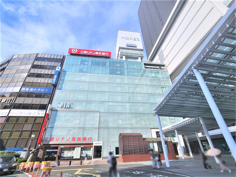 横浜モアーズ(徒歩2分)