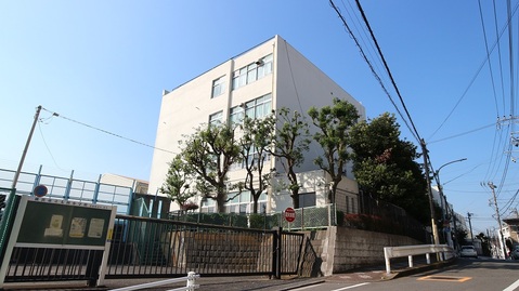 横浜市立太田小学校(徒歩3分)