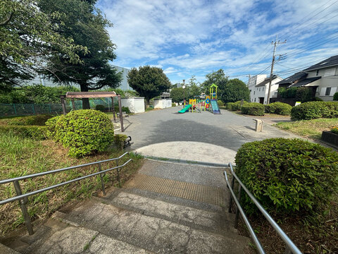 今宿中沢公園(徒歩13分)
