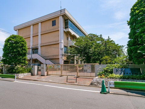 大田区立蒲田中学校(徒歩4分)