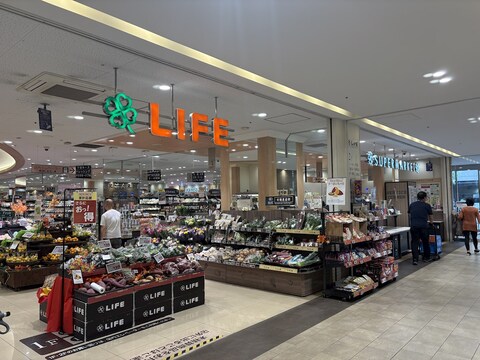 ライフ京急蒲田駅前店(徒歩4分)