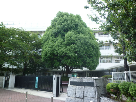 大田区立南六郷小学校(徒歩4分)
