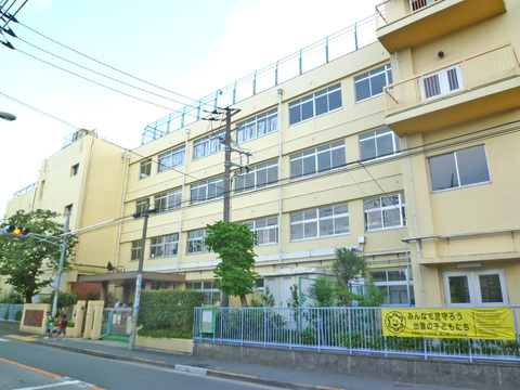 大田区立出雲小学校(徒歩8分)