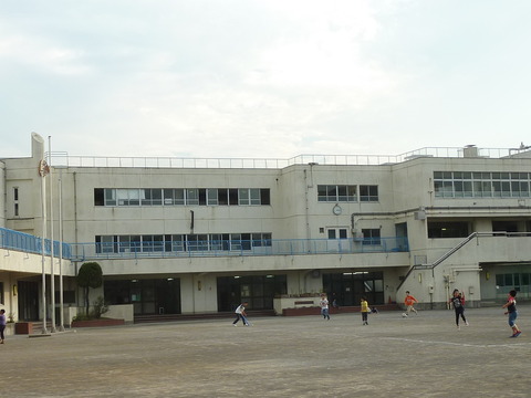 川崎市立大島小学校(徒歩3分)