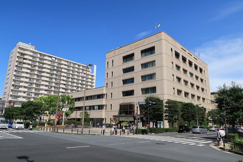 横浜市鶴見区役所(徒歩10分)