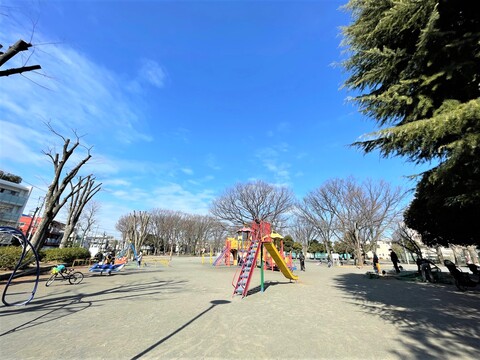 平間公園(徒歩8分)