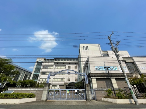 川崎市立今井中学校(徒歩3分)