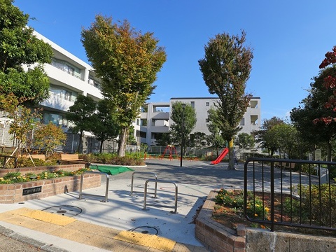 下田町西公園(徒歩9分)