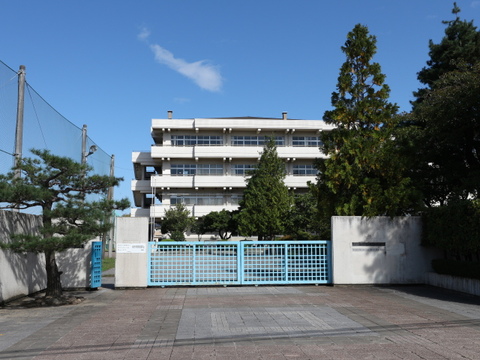 仙台市立郡山中学校(徒歩12分)