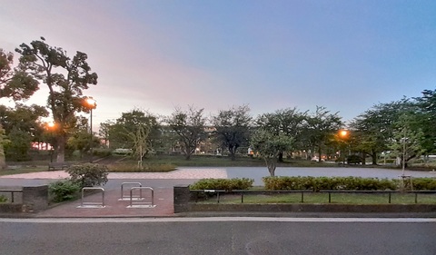 栄町公園(徒歩4分)