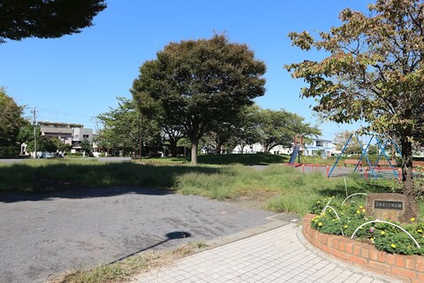 上末吉二丁目公園(徒歩2分)
