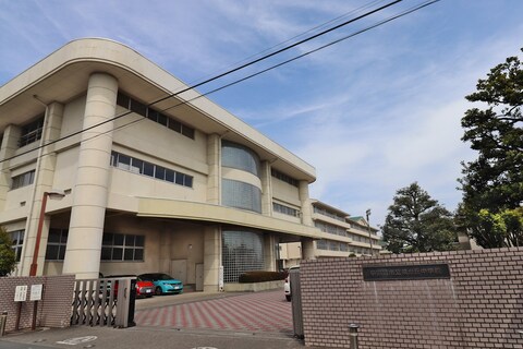 宇都宮市立泉が丘中学校(徒歩18分)
