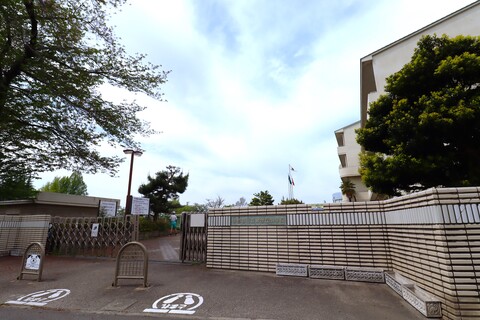 宇都宮市立泉が丘小学校(徒歩13分)