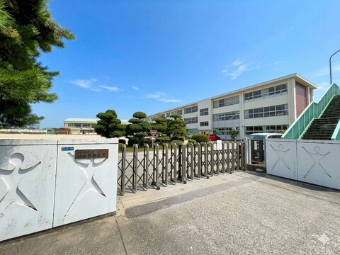 宇都宮市立緑が丘小学校(徒歩14分)