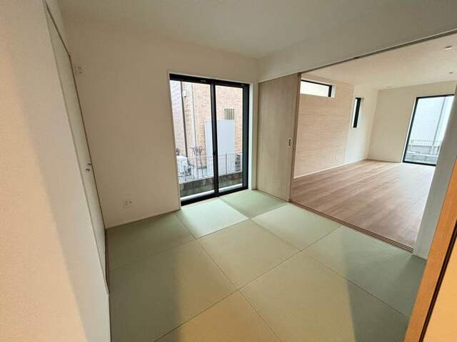 2号棟　洋室1のスライド画像