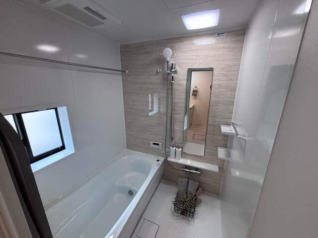 2号棟　ファミリークローゼットのスライド画像