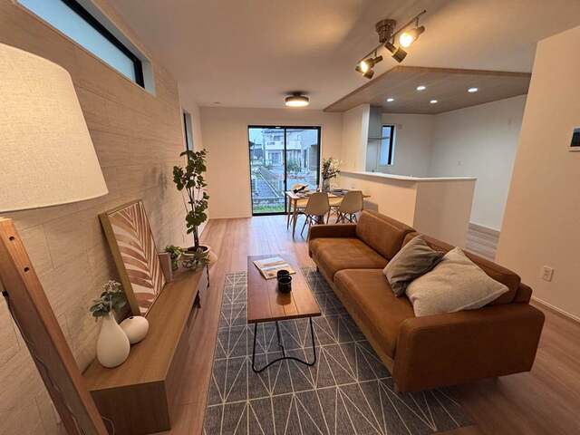 2号棟　外観のスライド画像