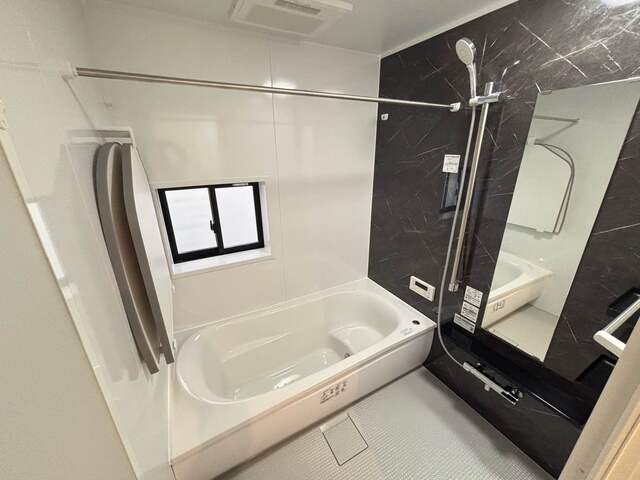 ２号棟　浴室のスライド画像