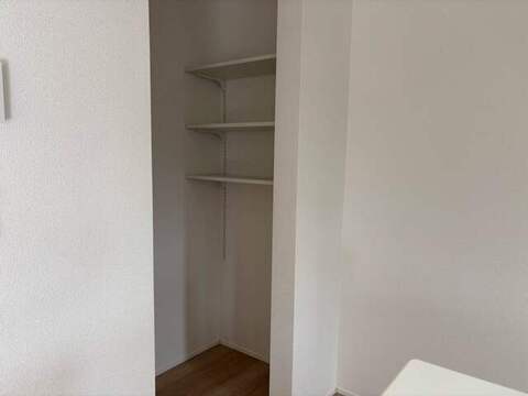 １号棟　パントリー