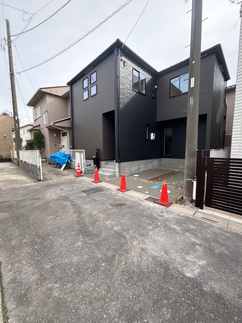 草加市花栗３期１棟の写真1