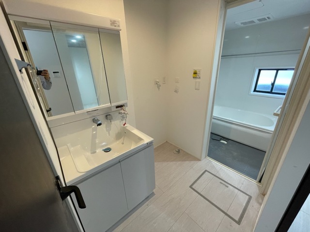 ☆2026年3月21日現況　浴室・洗面☆のスライド画像