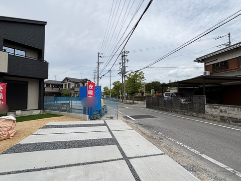 現地土地写真・前面道路