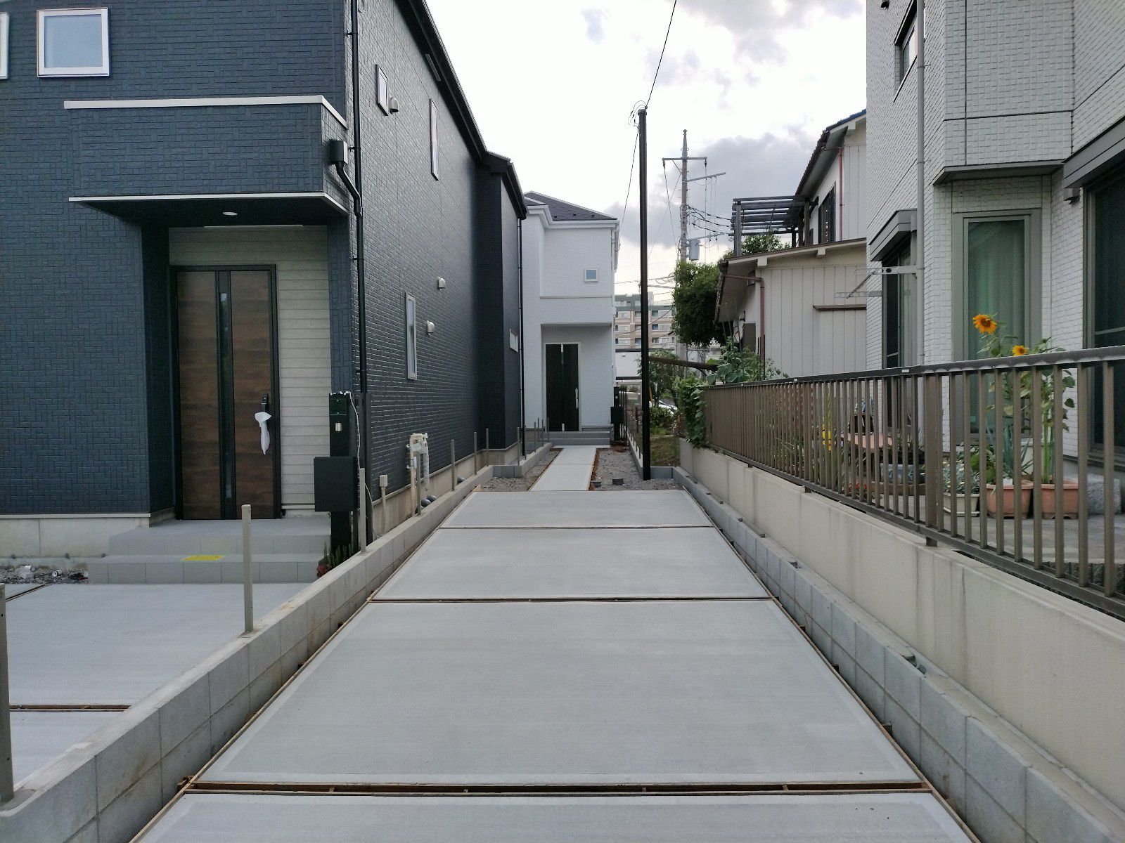 越谷市登戸町４期２棟の写真1