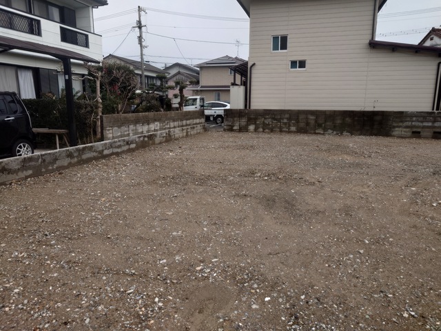 高知市鴨部２期２棟の写真1