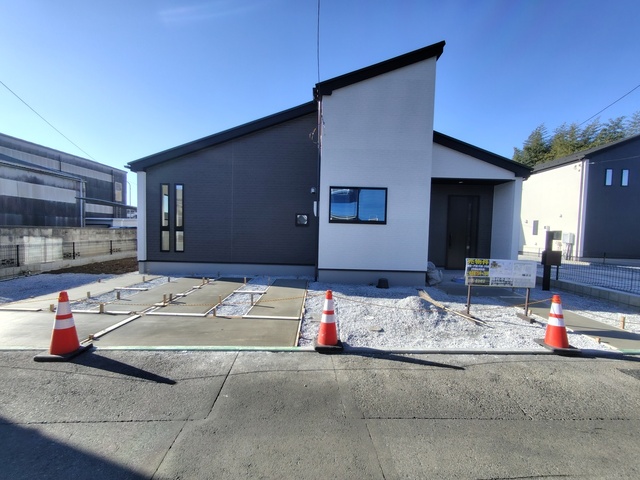 小山市神鳥谷２期３棟の写真1