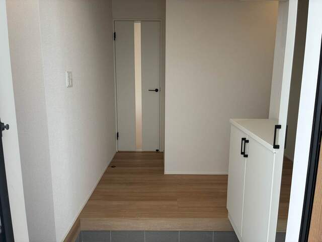 1号棟　玄関のスライド画像