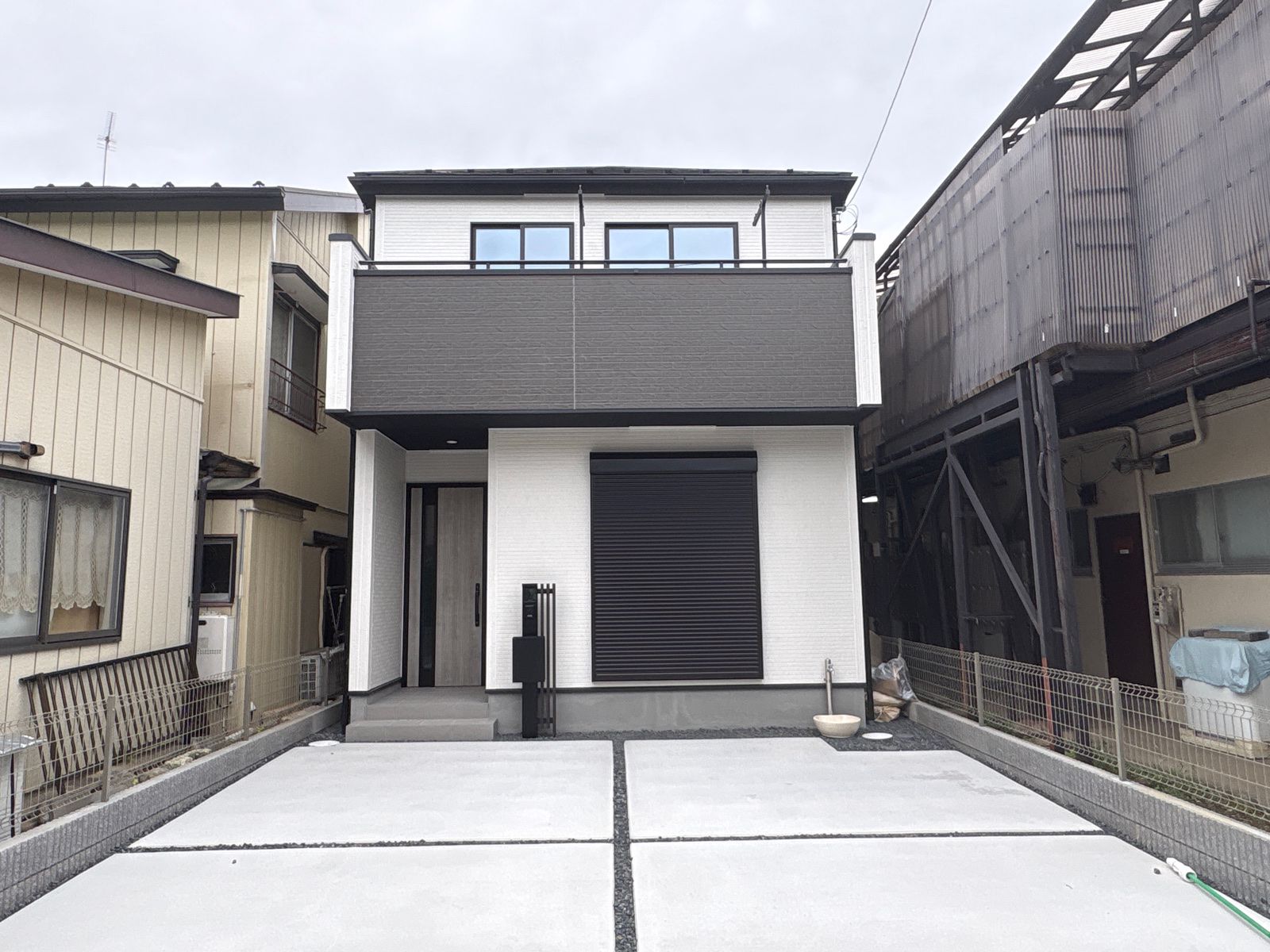 三郷市戸ヶ崎２４期１棟の写真1