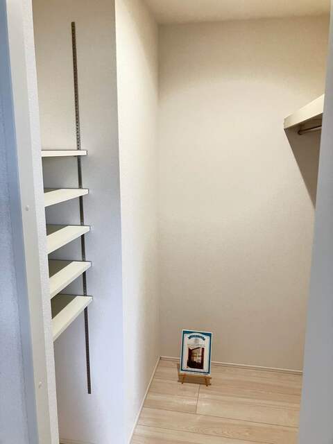 ファミリークローゼットのスライド画像
