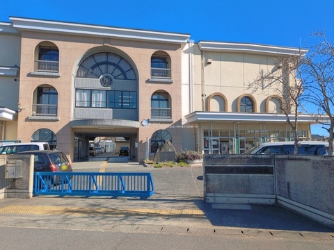越谷市立荻島小学校：-m