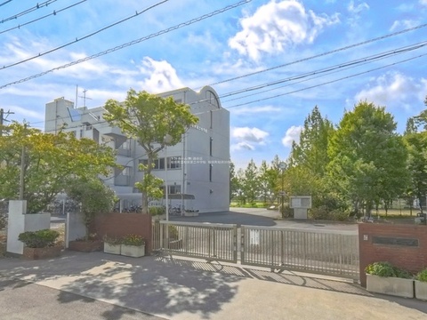 松伏第二中学校：-m
