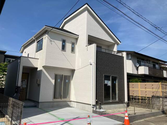 2号棟外観写真のスライド画像