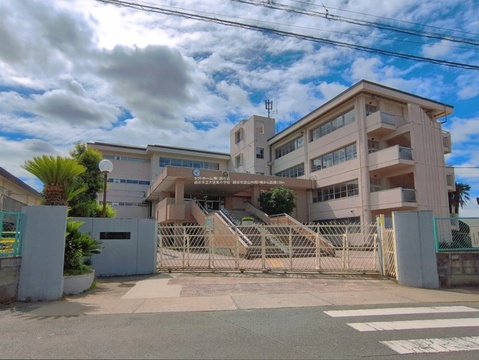 越谷市立大袋東小学校：-m