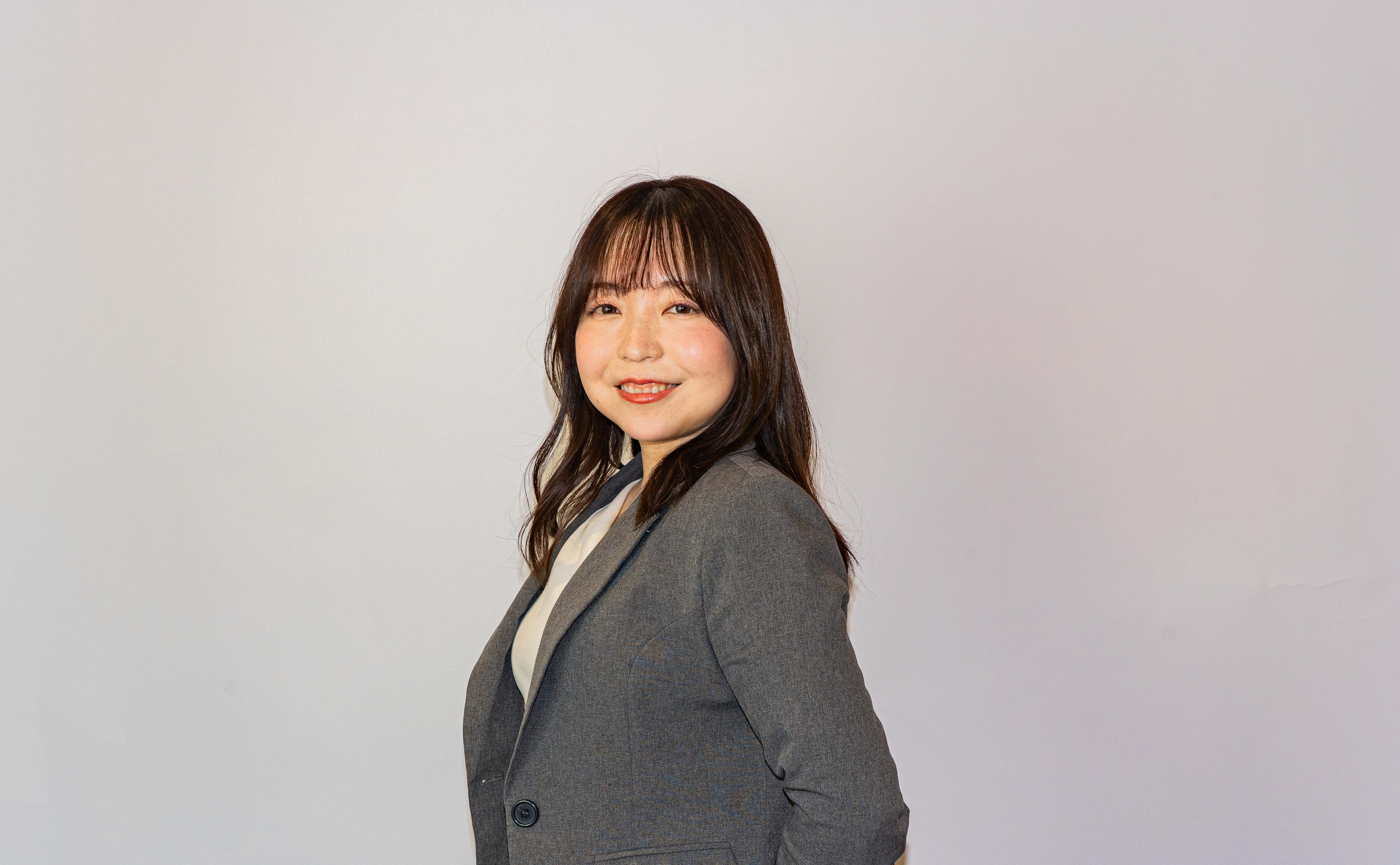 小峰 真衣子