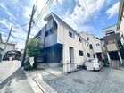 隣地との間に圧迫感もなく、抜けのよい立地です。