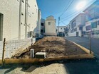 【２面道路の開放感】三田1丁目の角地に住まう。