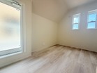 【洋室４．９帖】バルコニーに面した明るい洋室です！