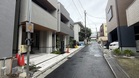 前面道路は４mございます