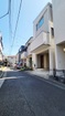 小学校まで３分。子育て環境も整っております。