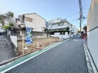 視界がすっきりと抜けて、お車の出し入れも快適です。