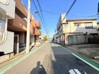 閑静な住宅街に佇む、前面道路６ｍで車の出入りも楽々♪