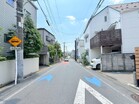 ゆったりと落ち着いて駐車できる、6.2mの安心幅。