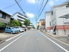 6.2m道路に面した、駐車のしやすさが魅力の敷地。