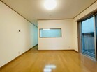 新しく生まれ変わった室内、ぜひご覧ください。